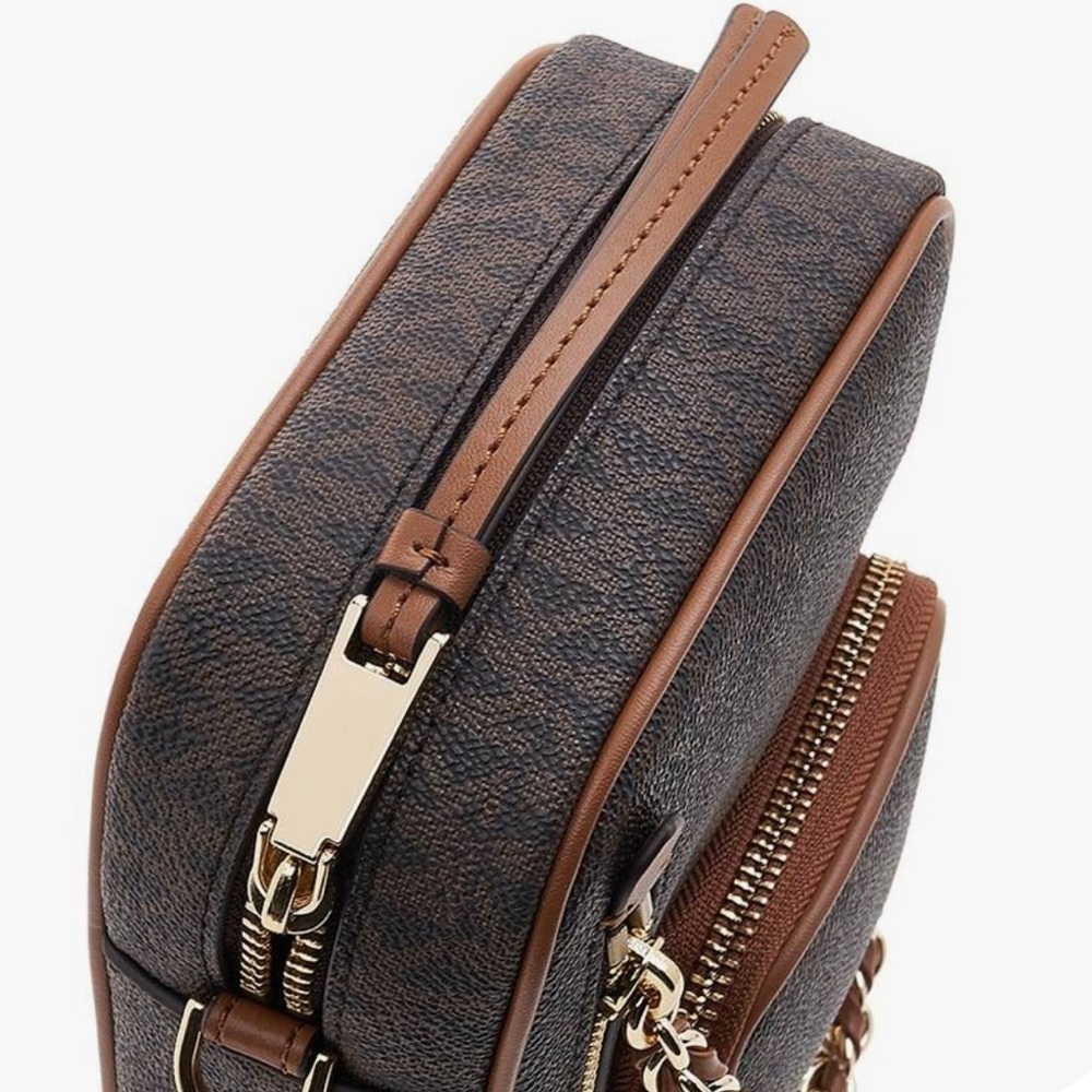 Michael Kors Crossbody Bag ~ Camera Bag ~ Elliot Brown Small Logo Cross Bag NWT - Picture 6 of 13